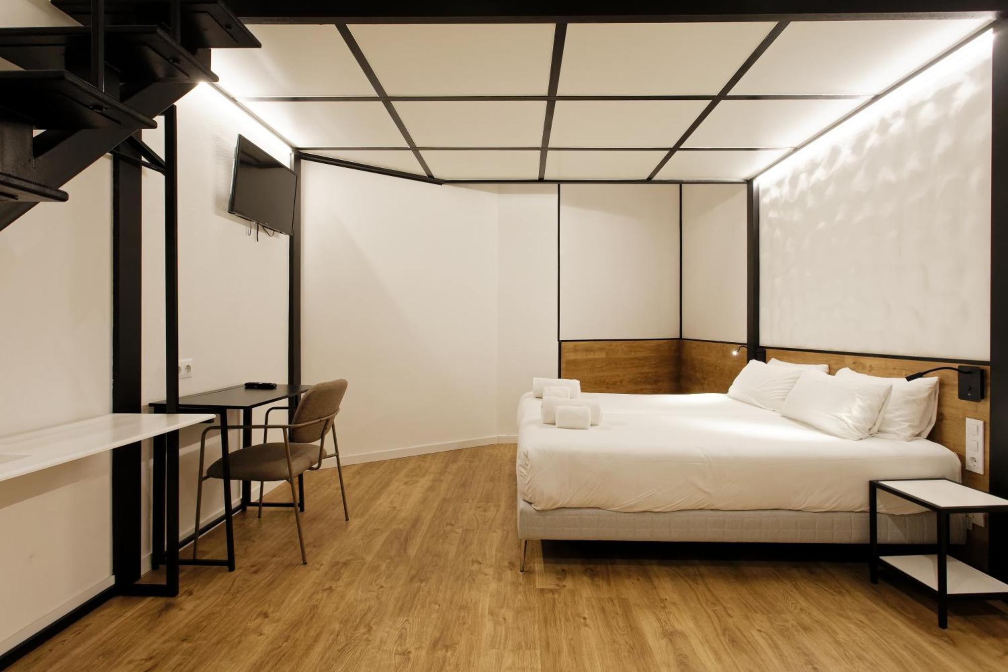 Hotel House 3*