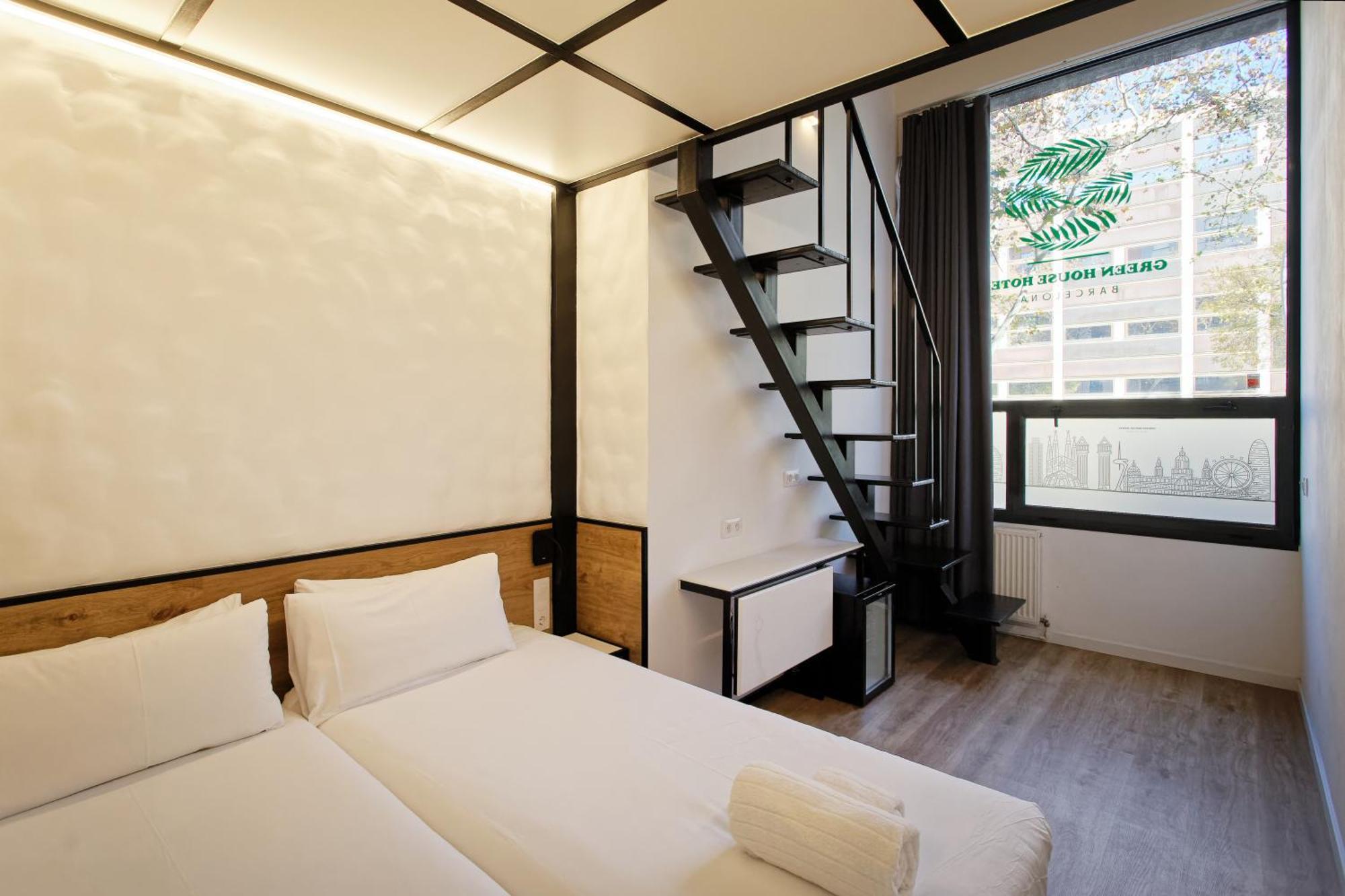 House Hotel 3*