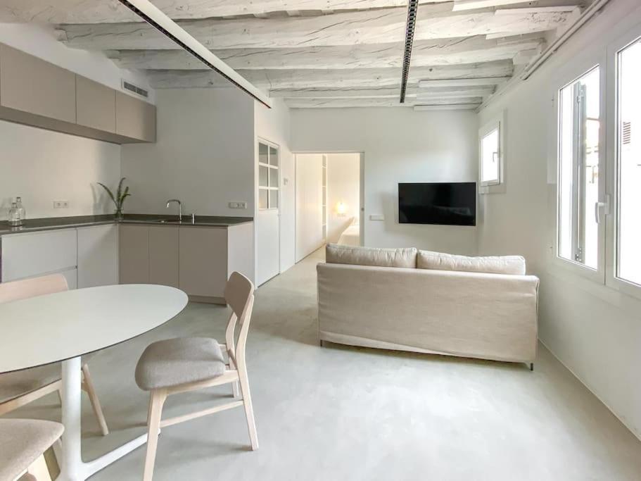 Lively 1 Bdr With Private Terrace Born Apartamento
