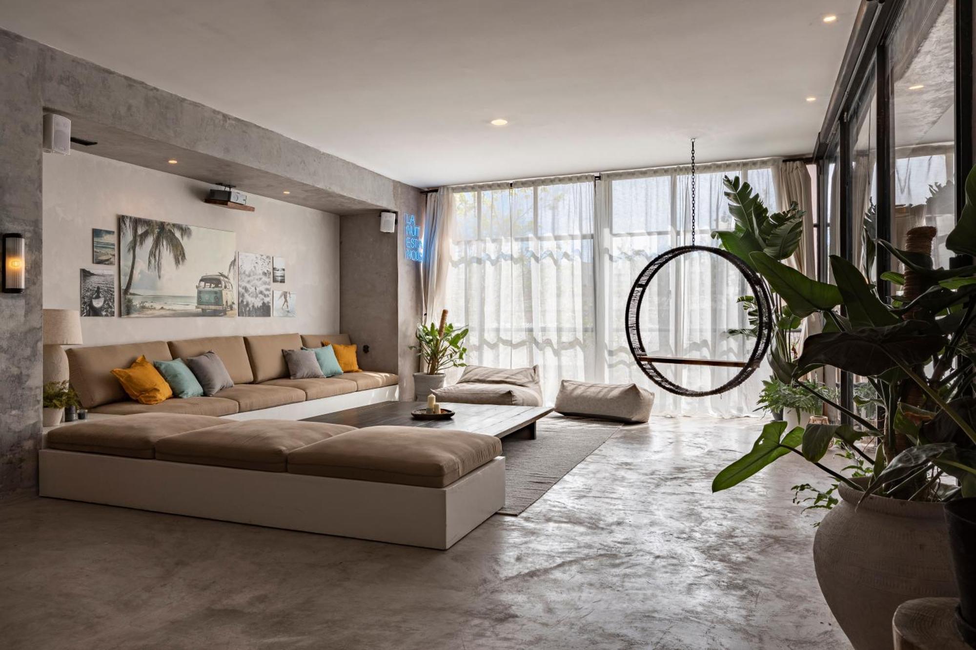 Luxury Close To The Apartment