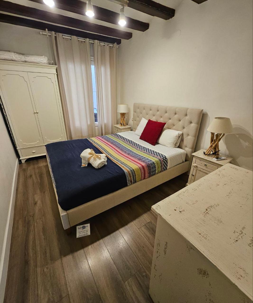 Family Flat Near Ramblas Bcn 5 Apartment *