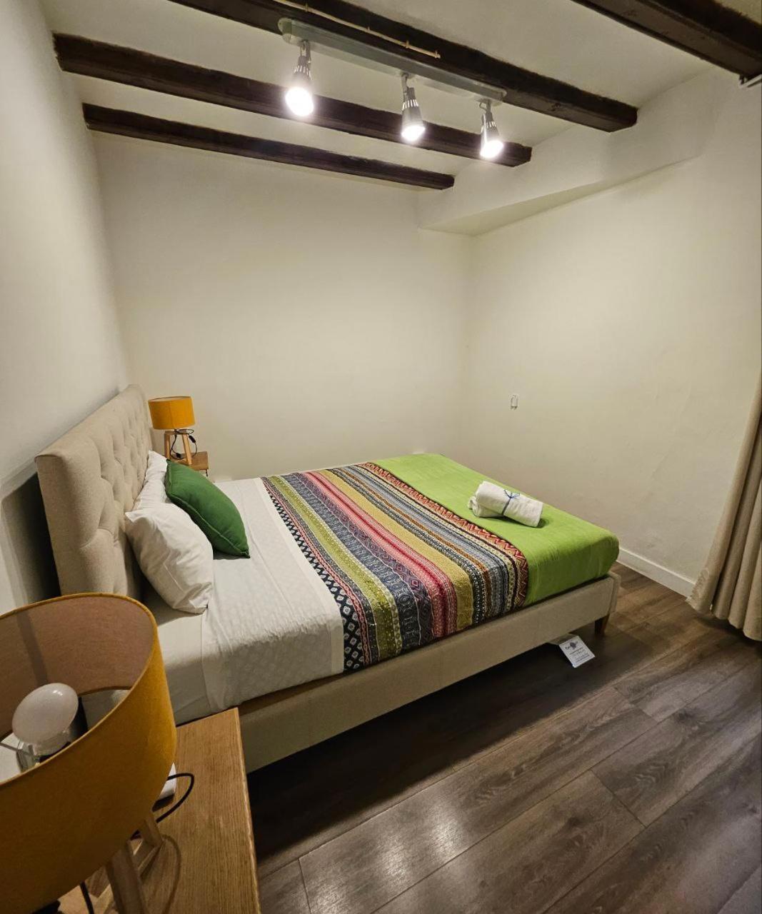 Family Flat Near Ramblas Bcn 5 *