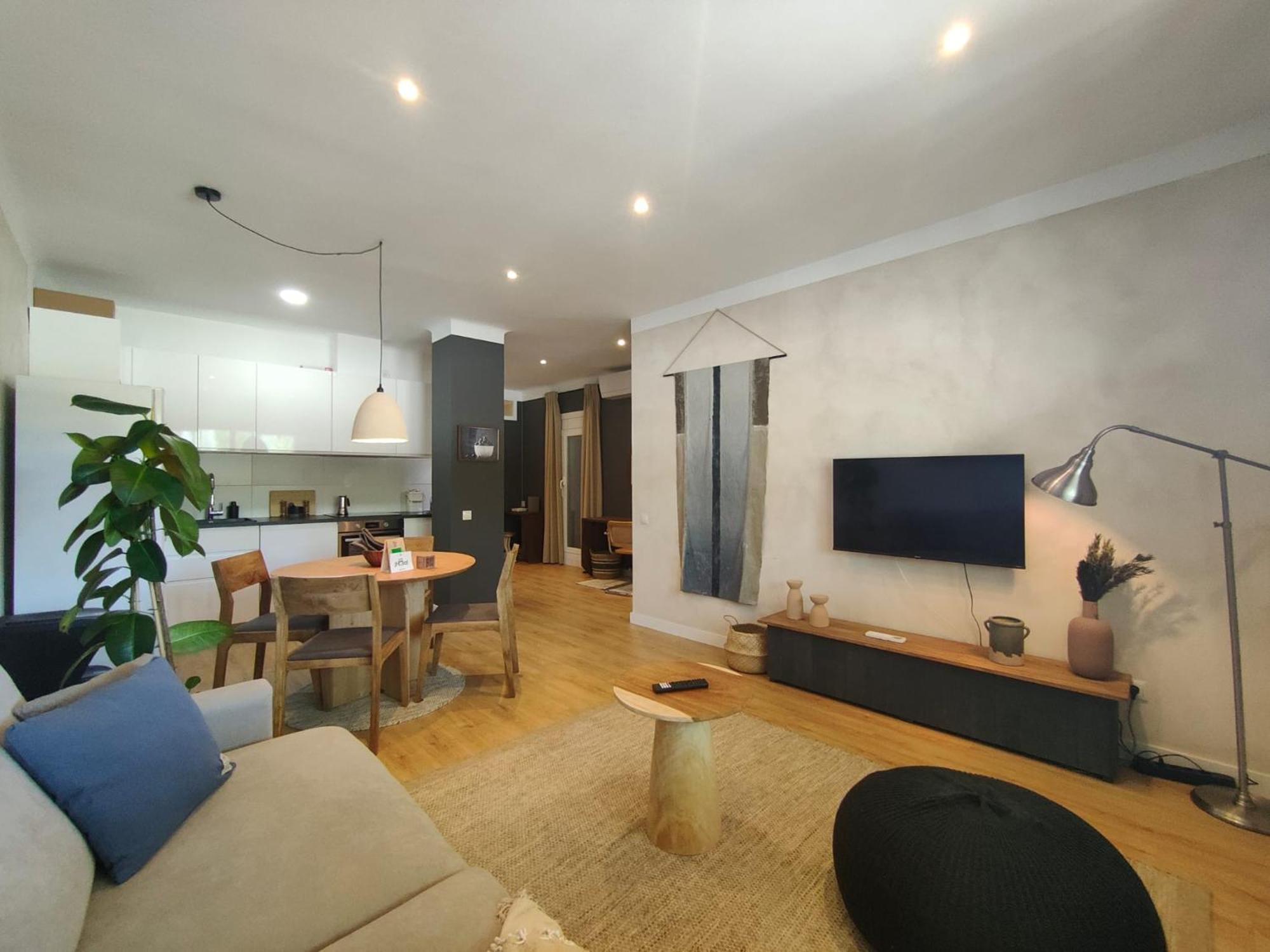 2br Central Location Apartamento