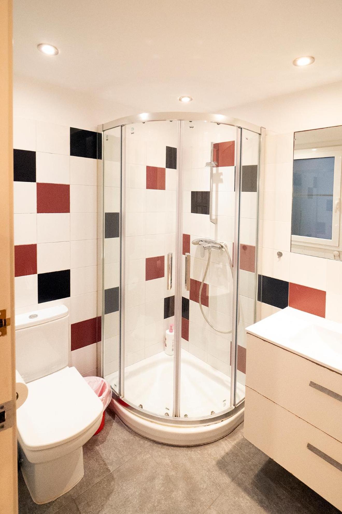Apartment In Sants