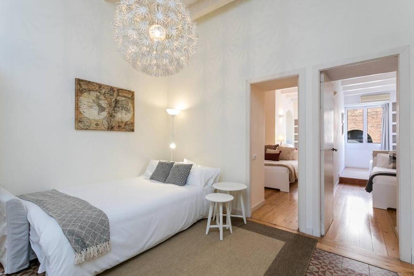 Luxurious With Awesome Rooftop Apartment *