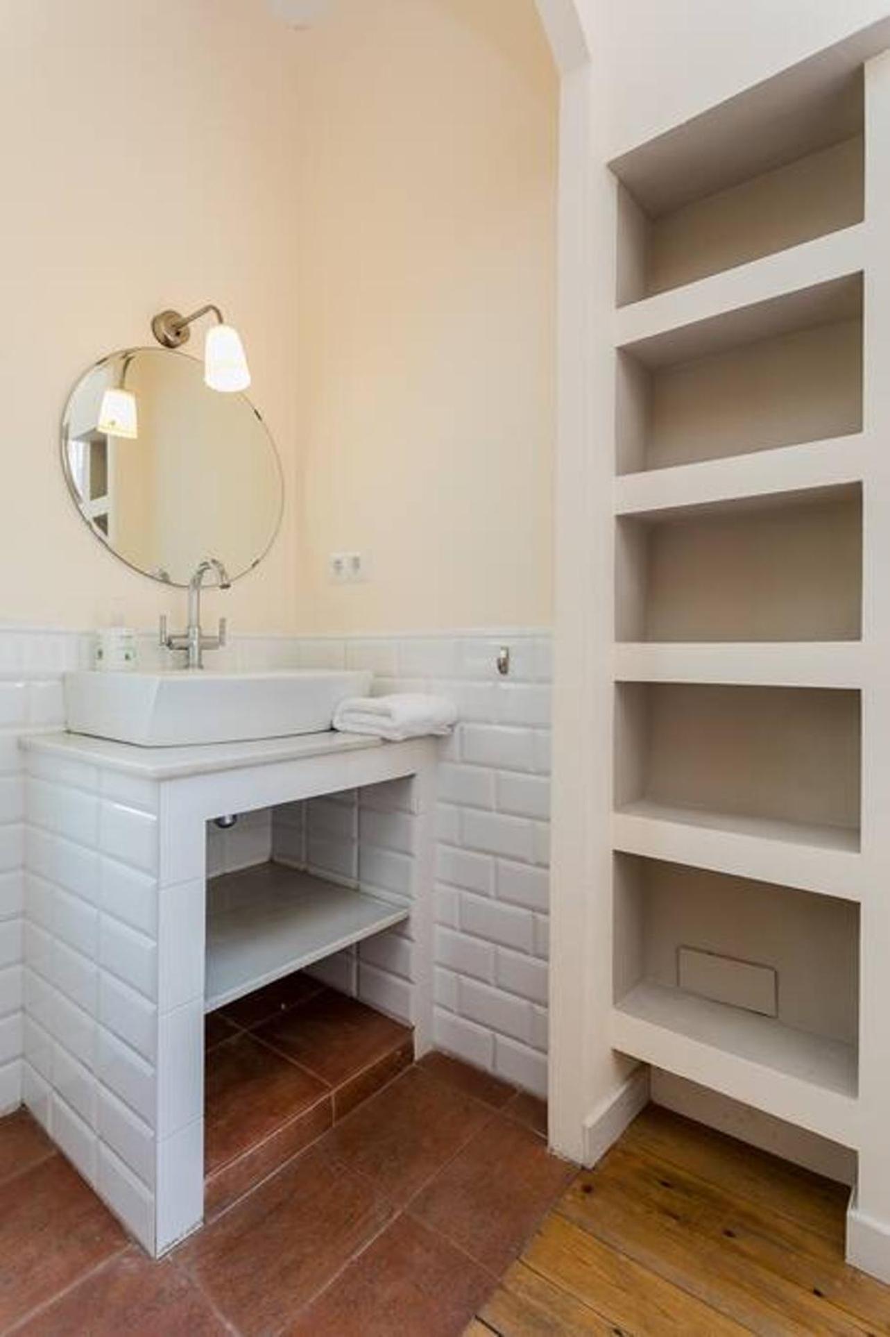 Luxurious With Awesome Rooftop Apartment Barcelona