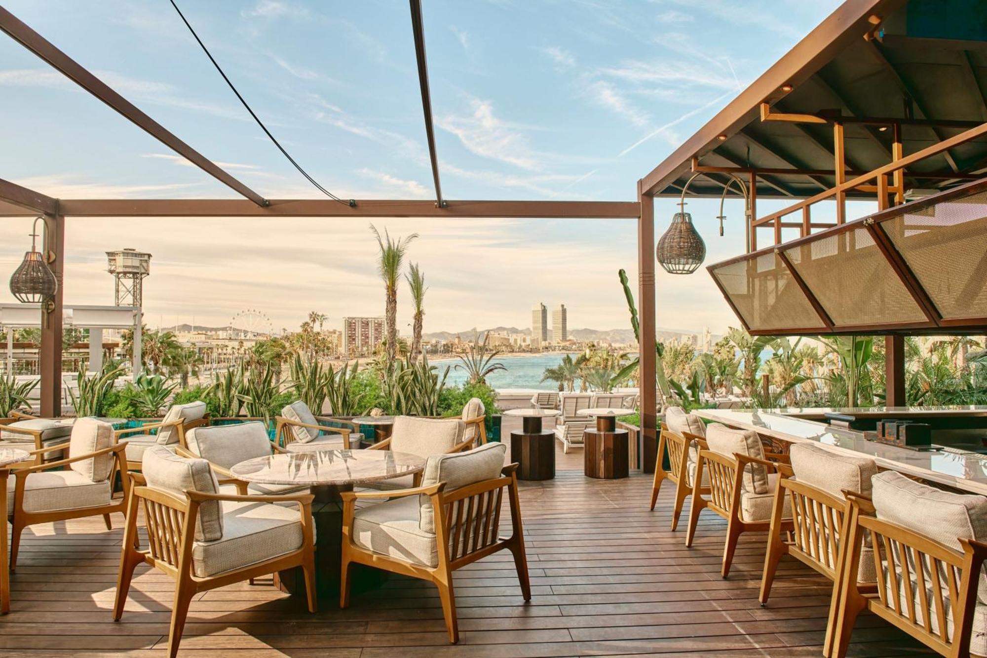 W Hotel 5*