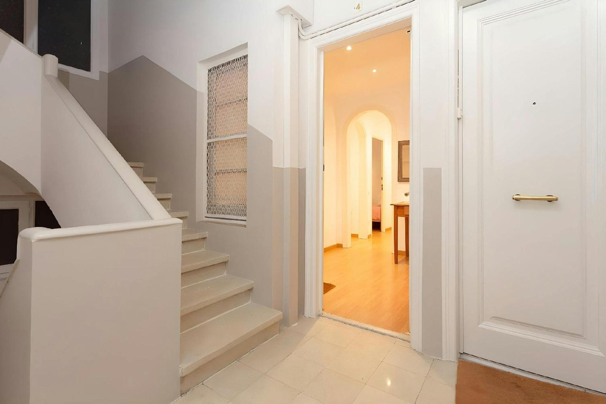Apartment Filmoteca Sarria 1- Wifi Quiet Bright Comfi