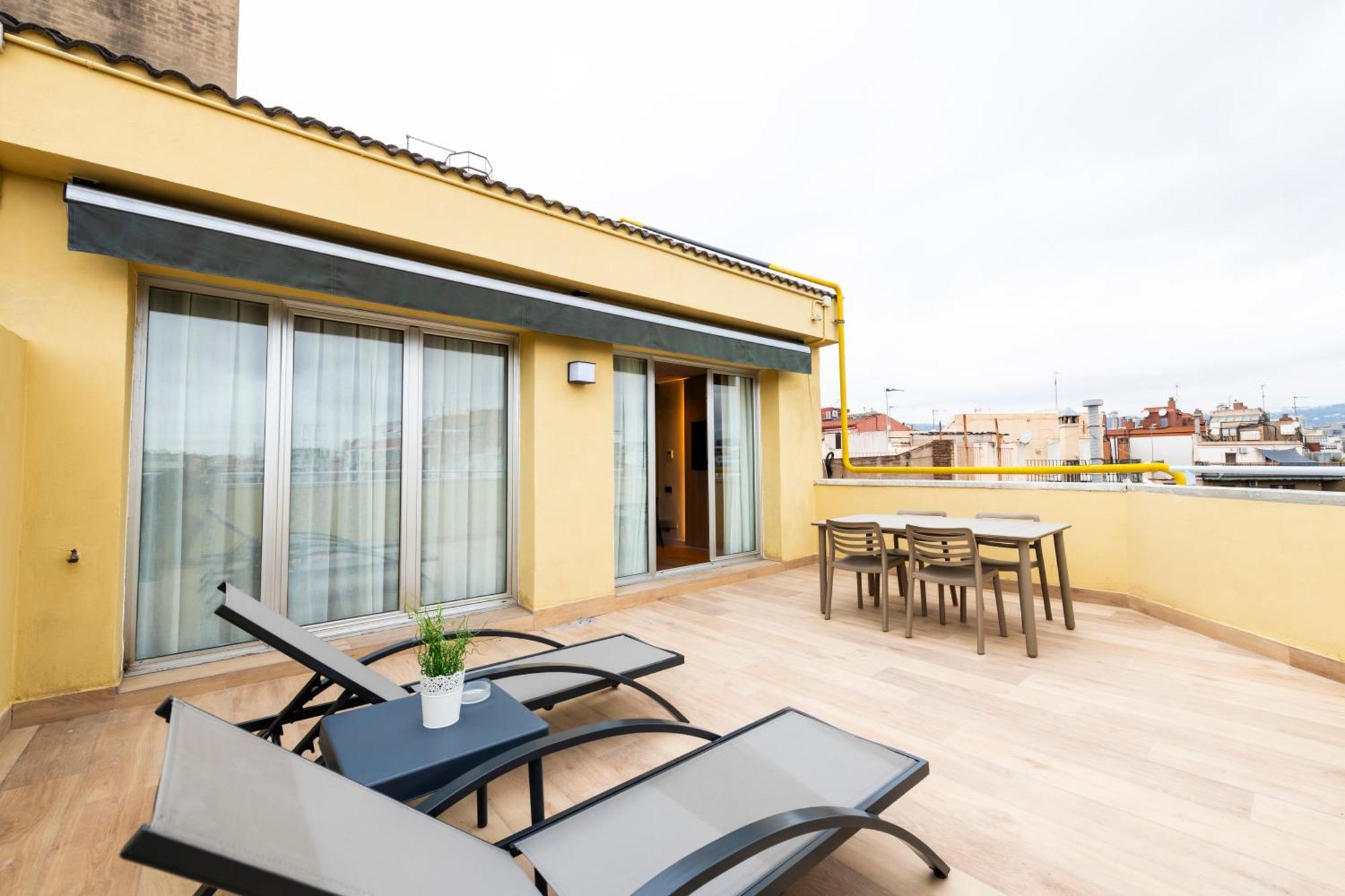 Atenea Calabria Apartahotel Barcelona