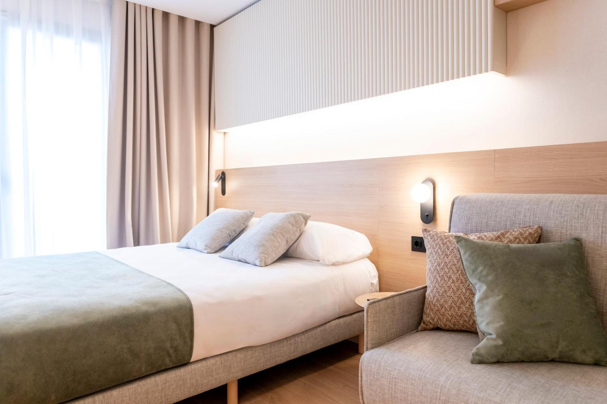 Apartahotel Atenea Calabria 3*