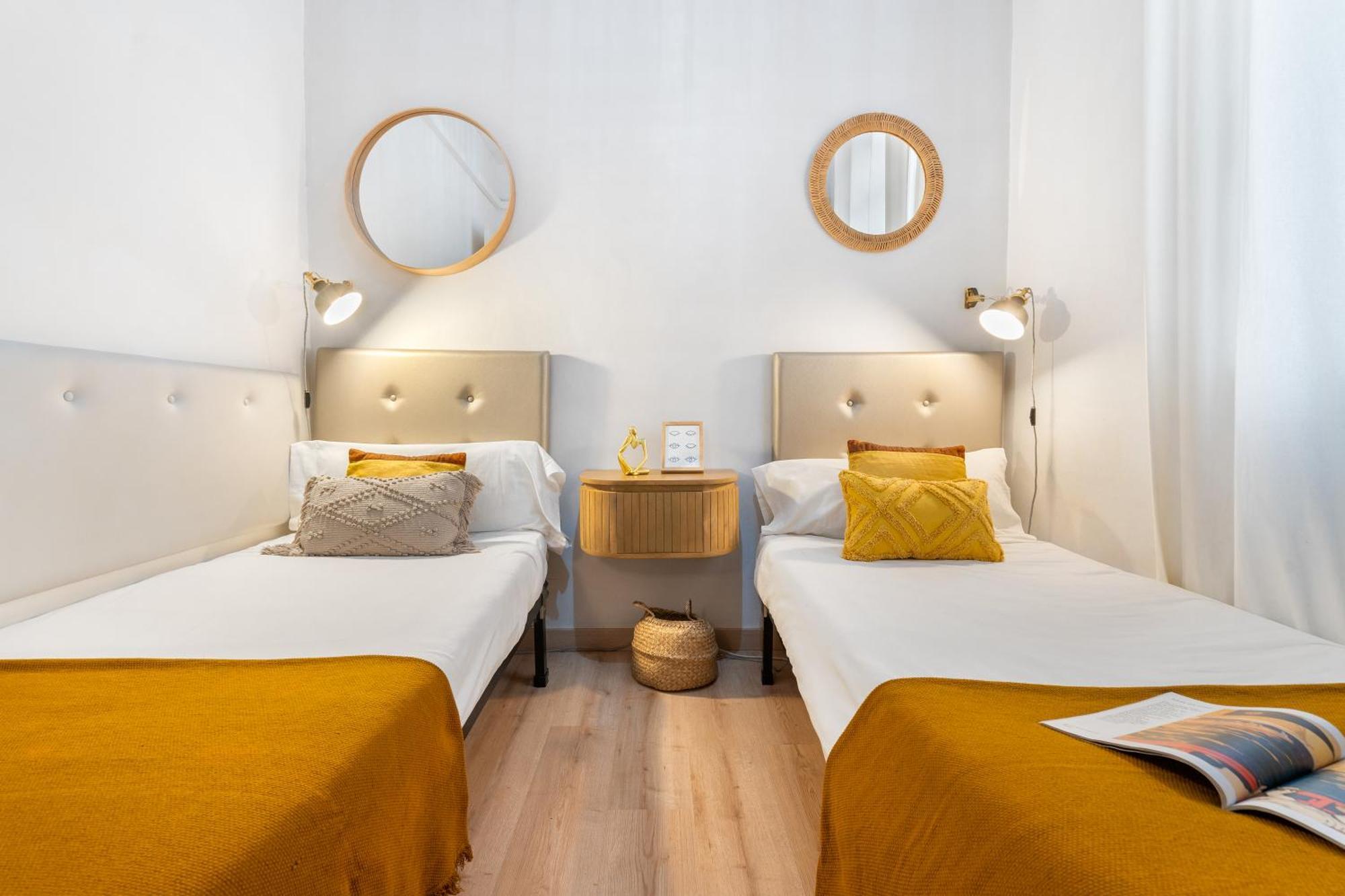 Fridays Flats Whisper-quiet Near Sagrada's Heart * Barcelona