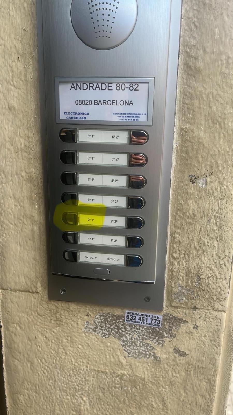 Tranquilo Cerca De La Sagrada Familia