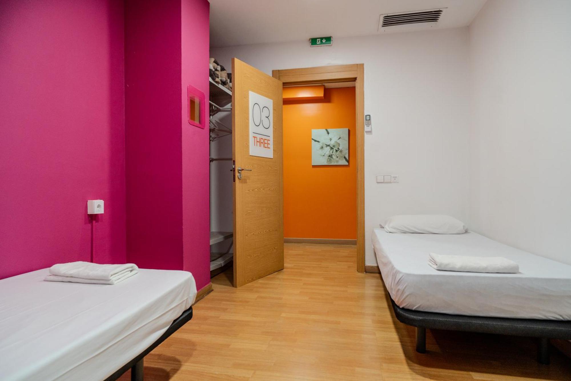 Hostel Holidaysbcn *