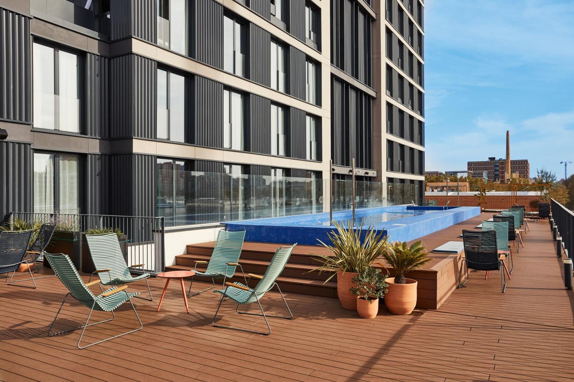 The Social Hub Poblenou Extended Hotel *