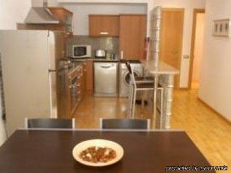 Mh S. Familia Apartment *