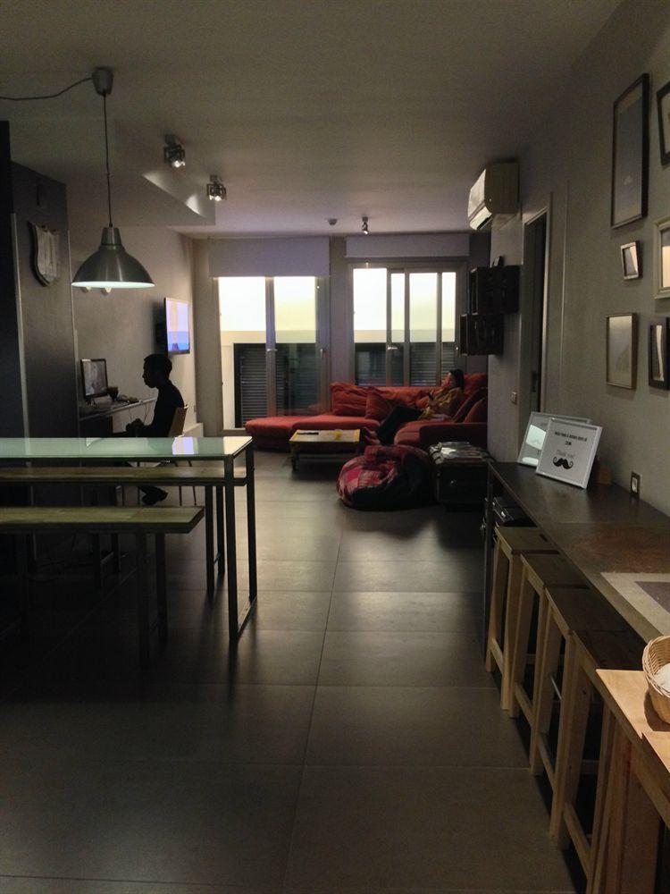 Don Moustache Boutique Hostal *