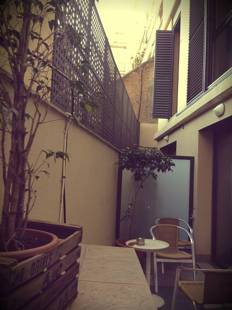Don Moustache Boutique Hostal Barcelona