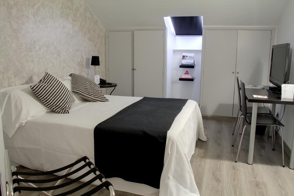 Atenea Calabria Barcelona