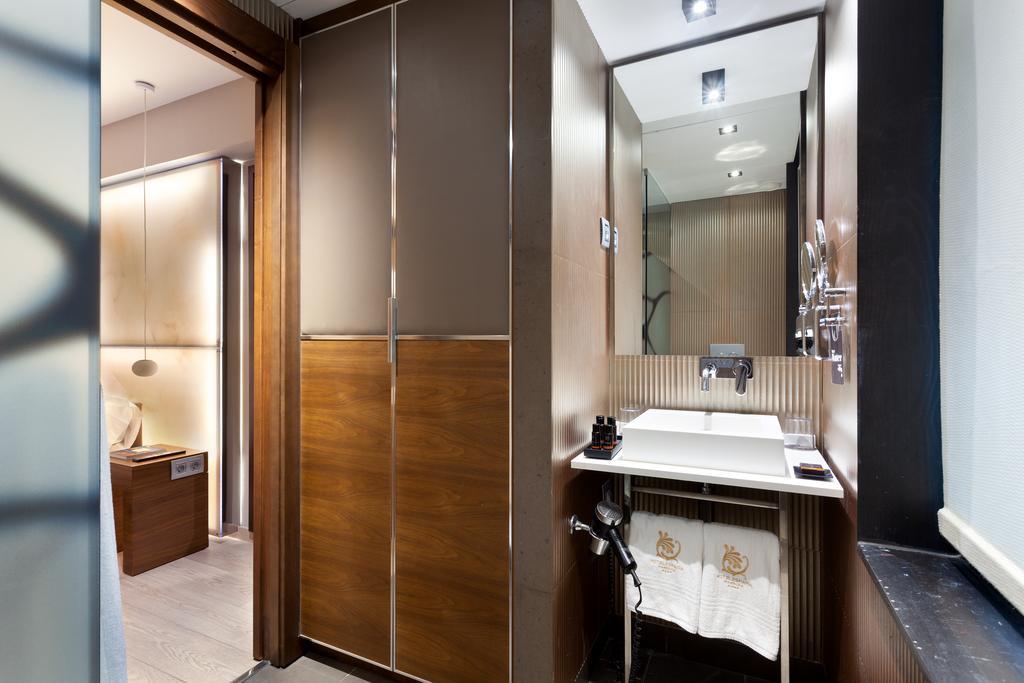 Hotel España Ramblas 4*
