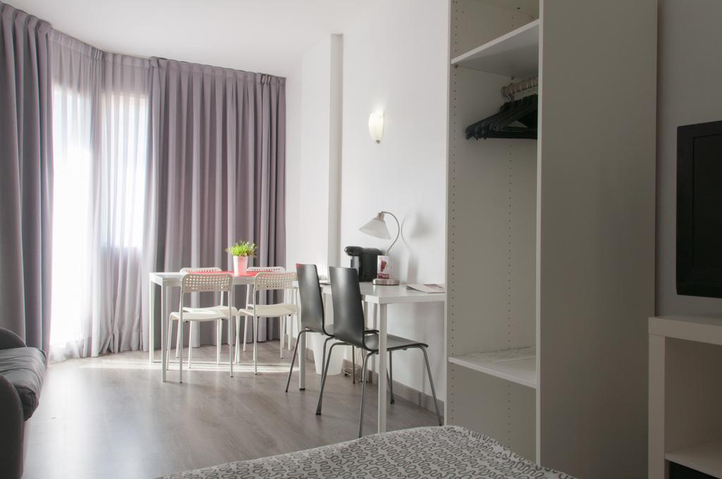 Atenea Calabria 3* Barcelona