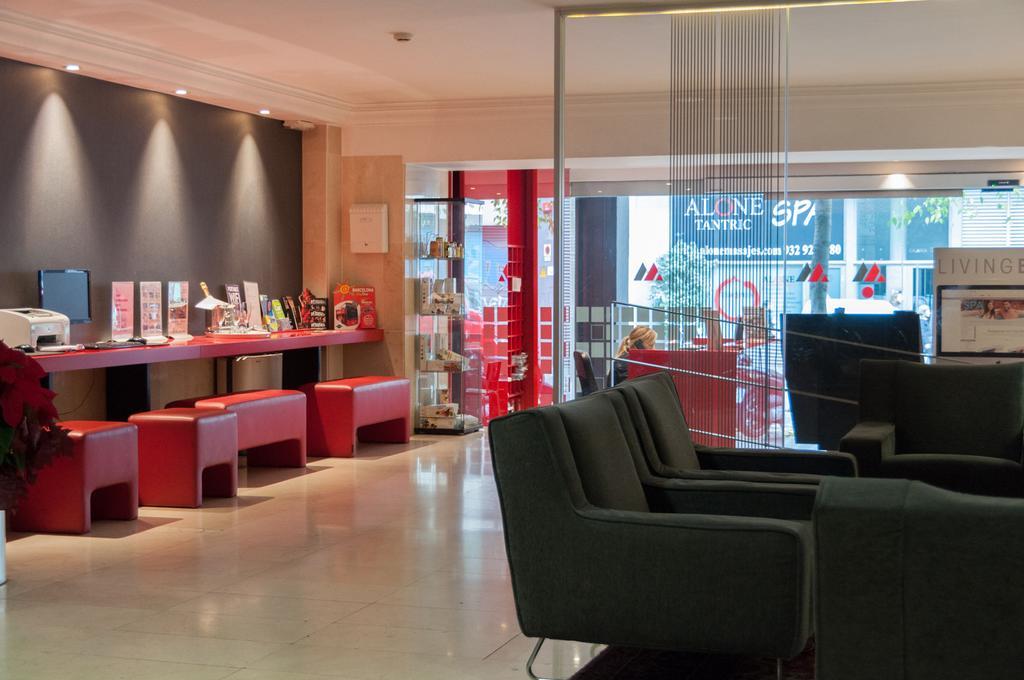 Atenea Calabria Apartahotel Barcelona