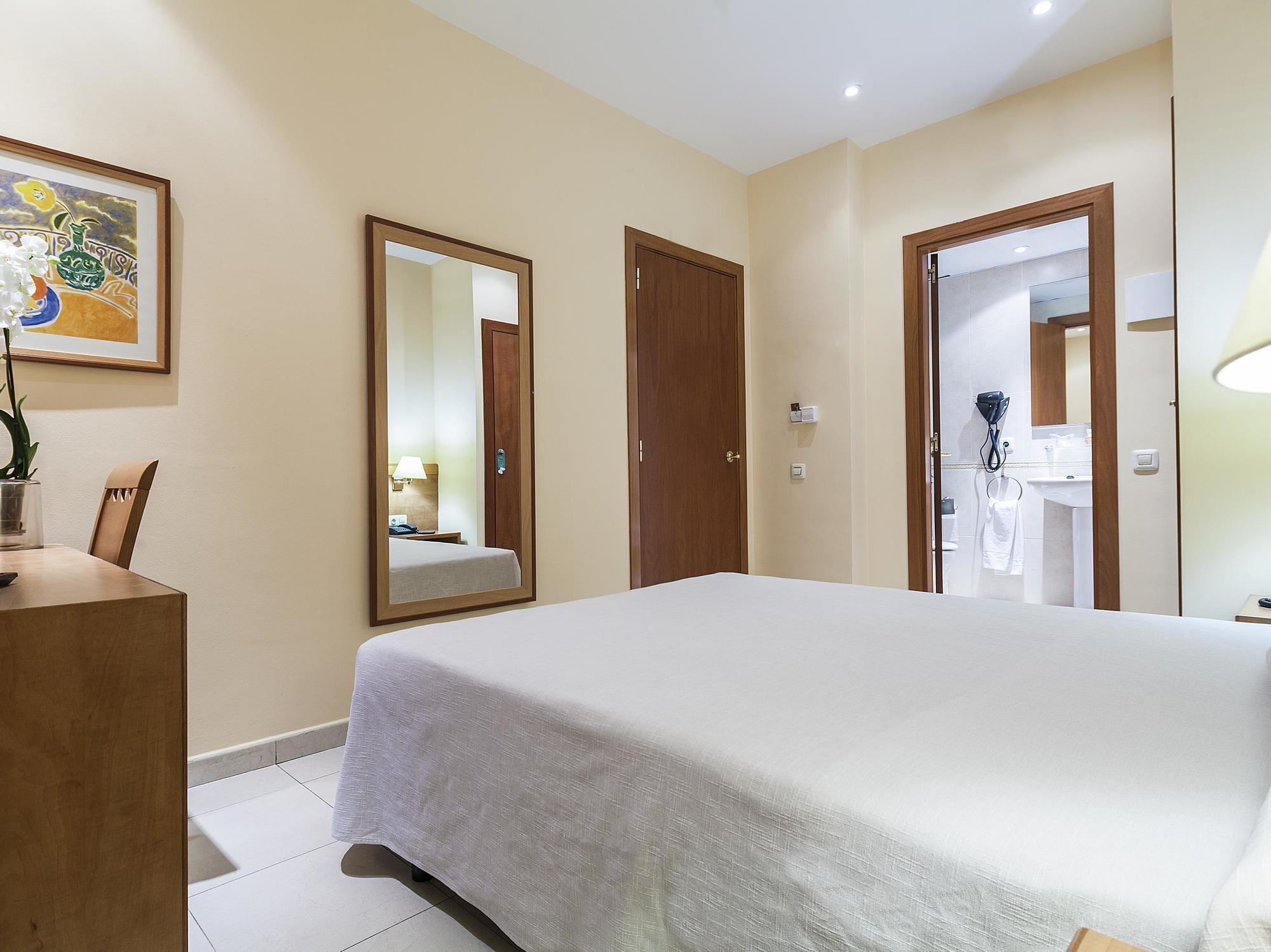 Chic & Basic Lemon Boutique Hotel Barcelona