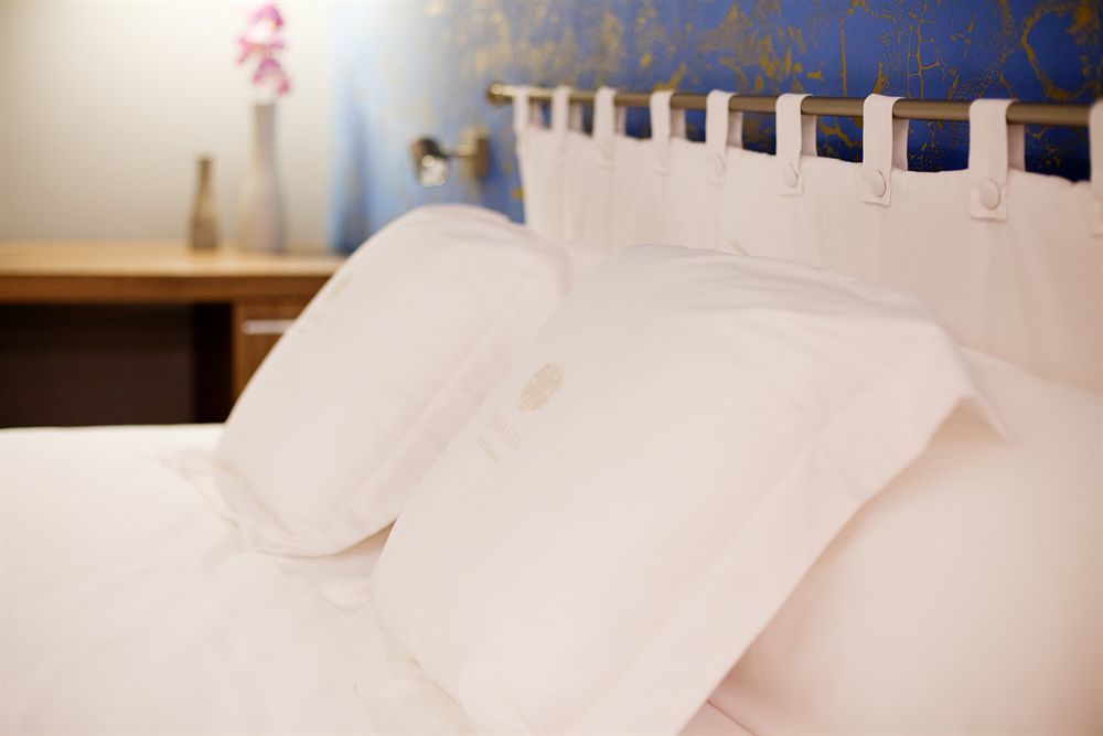 Hotel Vasanta Powered By Sonder 3*