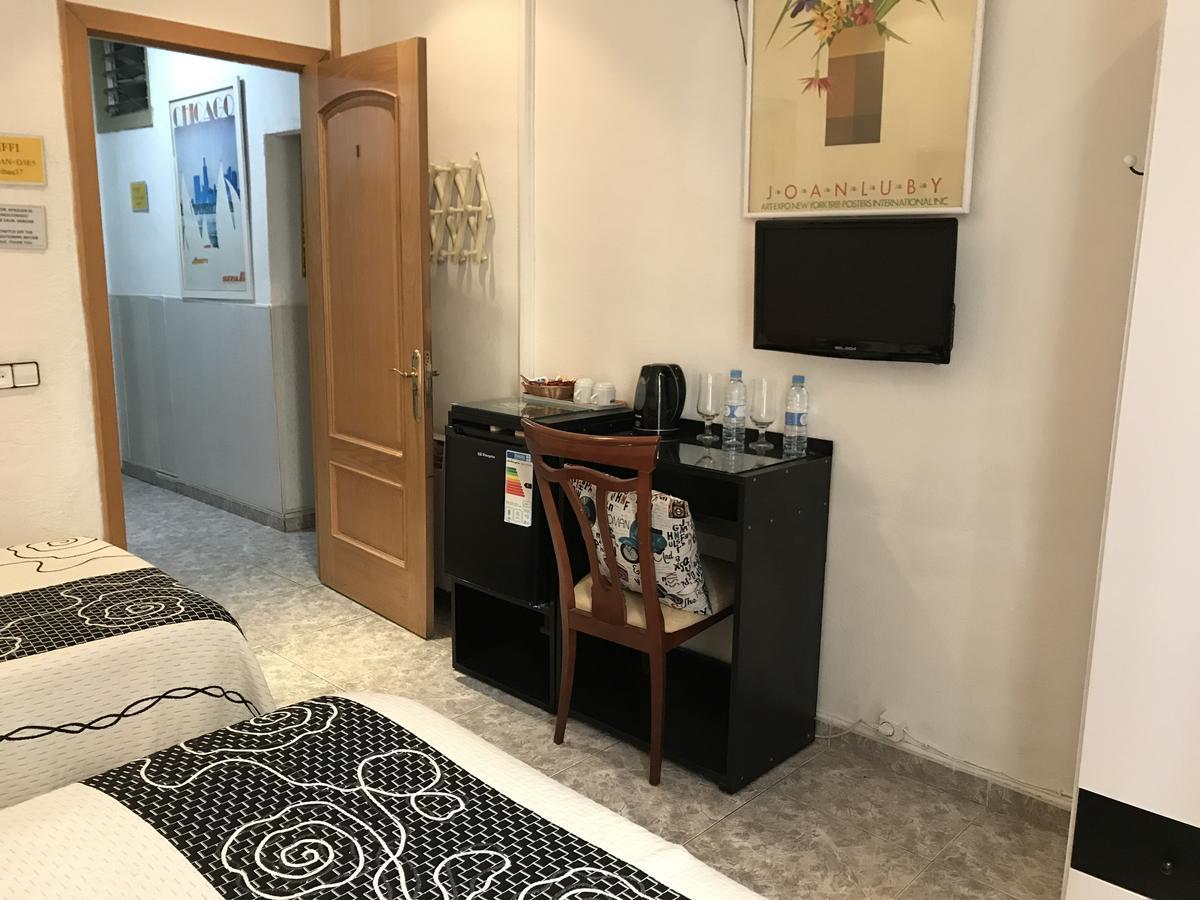 Aribau Guest house