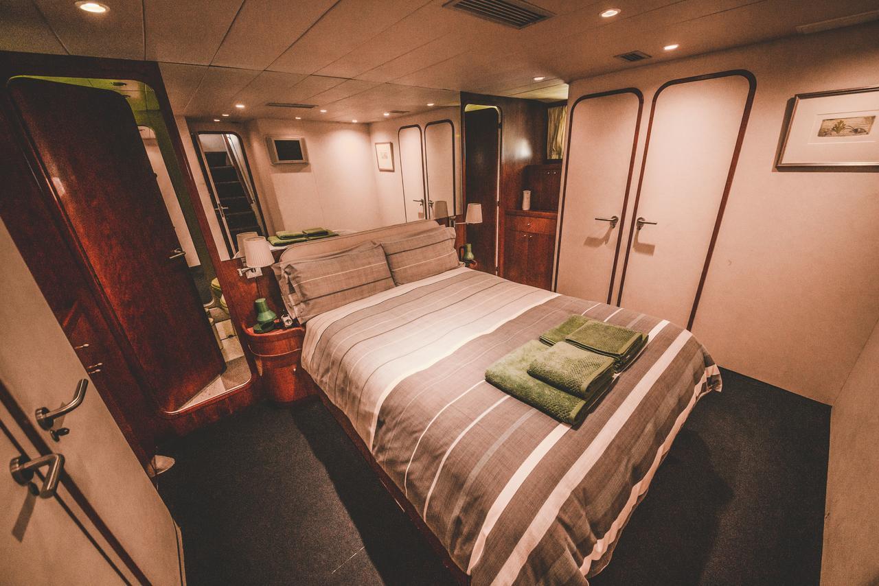 Hotel en barco Motor Yacht Boatel *