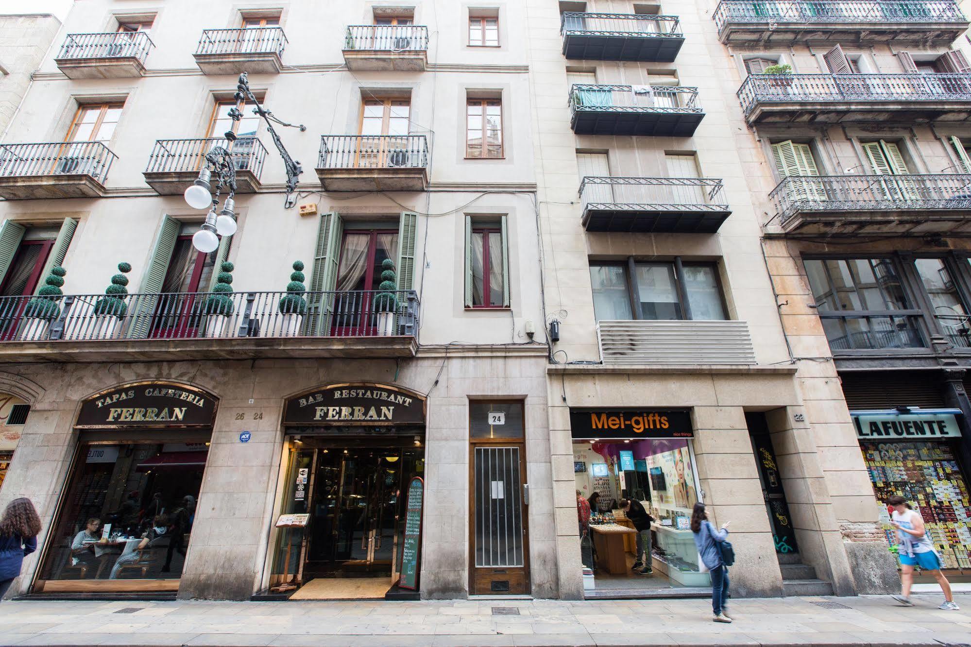 En Ferran By The Streets 4* Barcelona