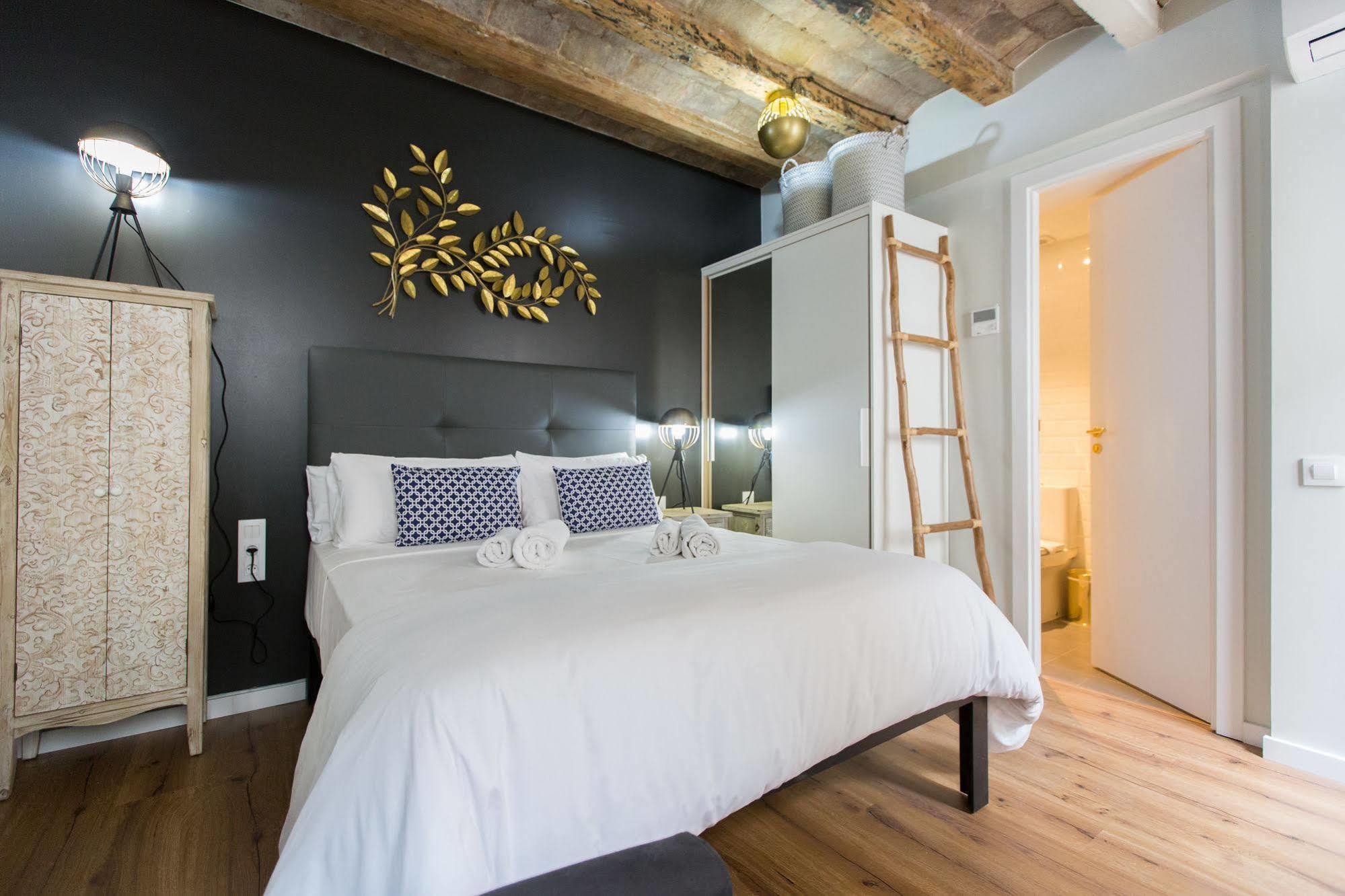 Hotel En Ferran By The Streets 4*