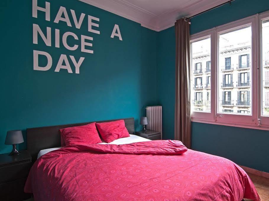 Hostal Buba House *