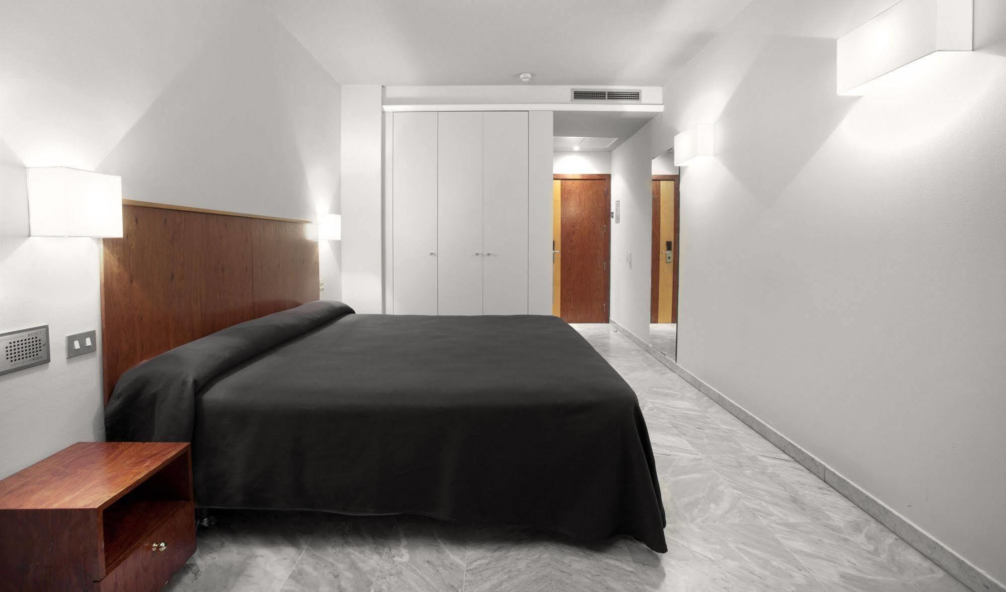 Onix Fira Hotel
