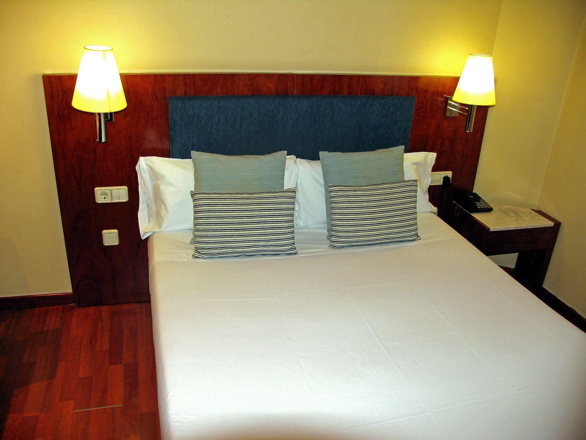 Hotel Pedralbes 3*