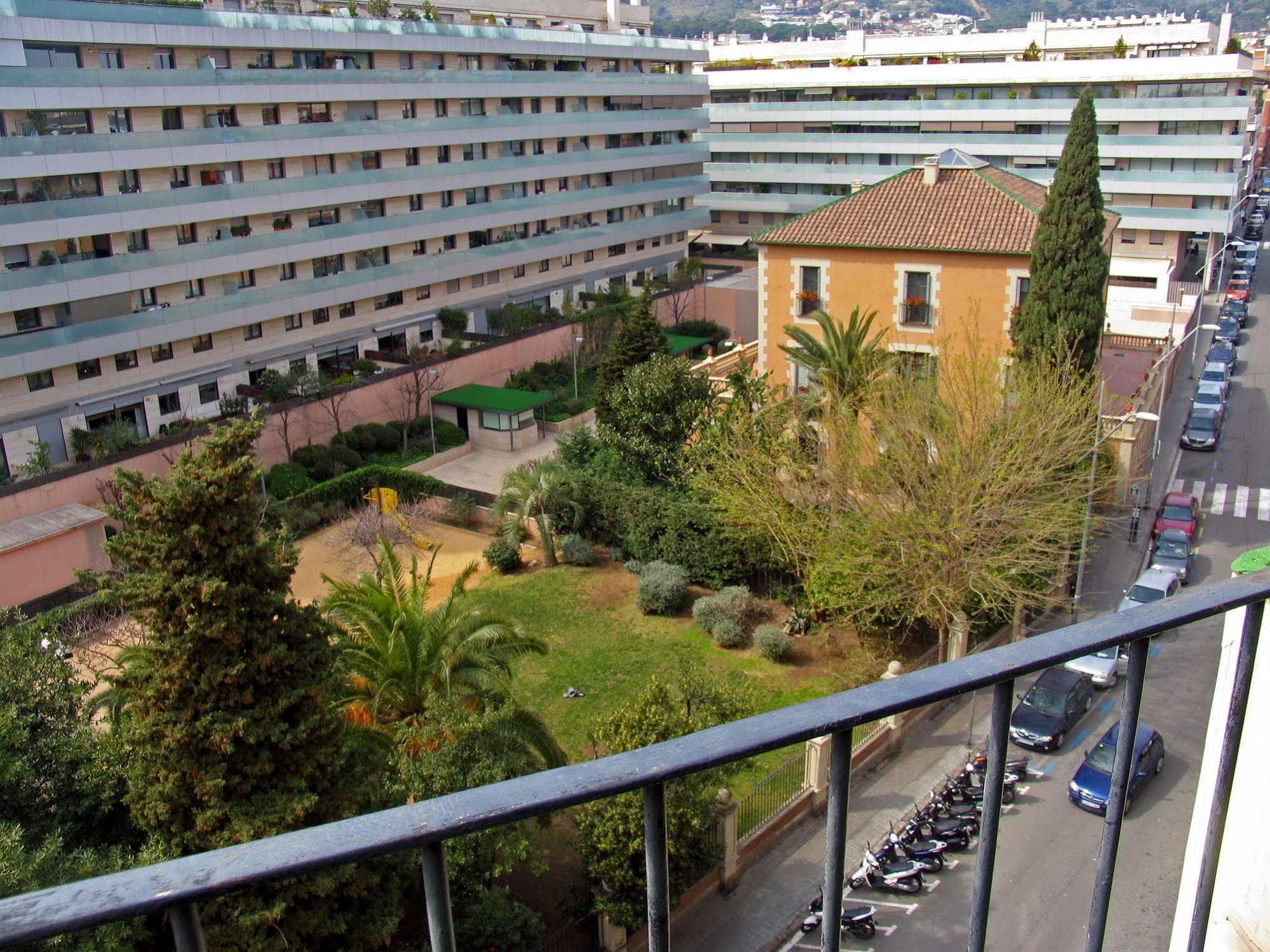 Pedralbes 3*