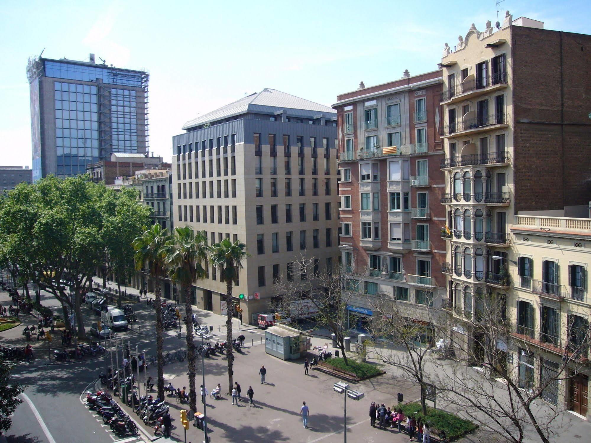 Numa Brio Apartahotel 4*