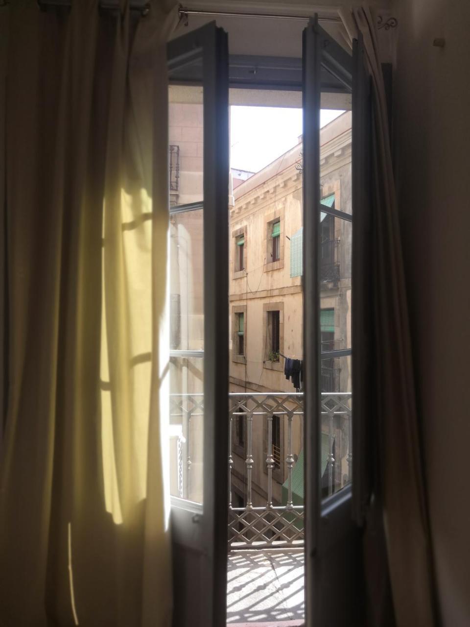 Dragonflybcn Guest house