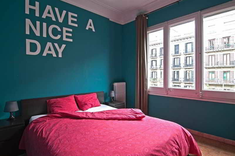 Buba House Hostal *
