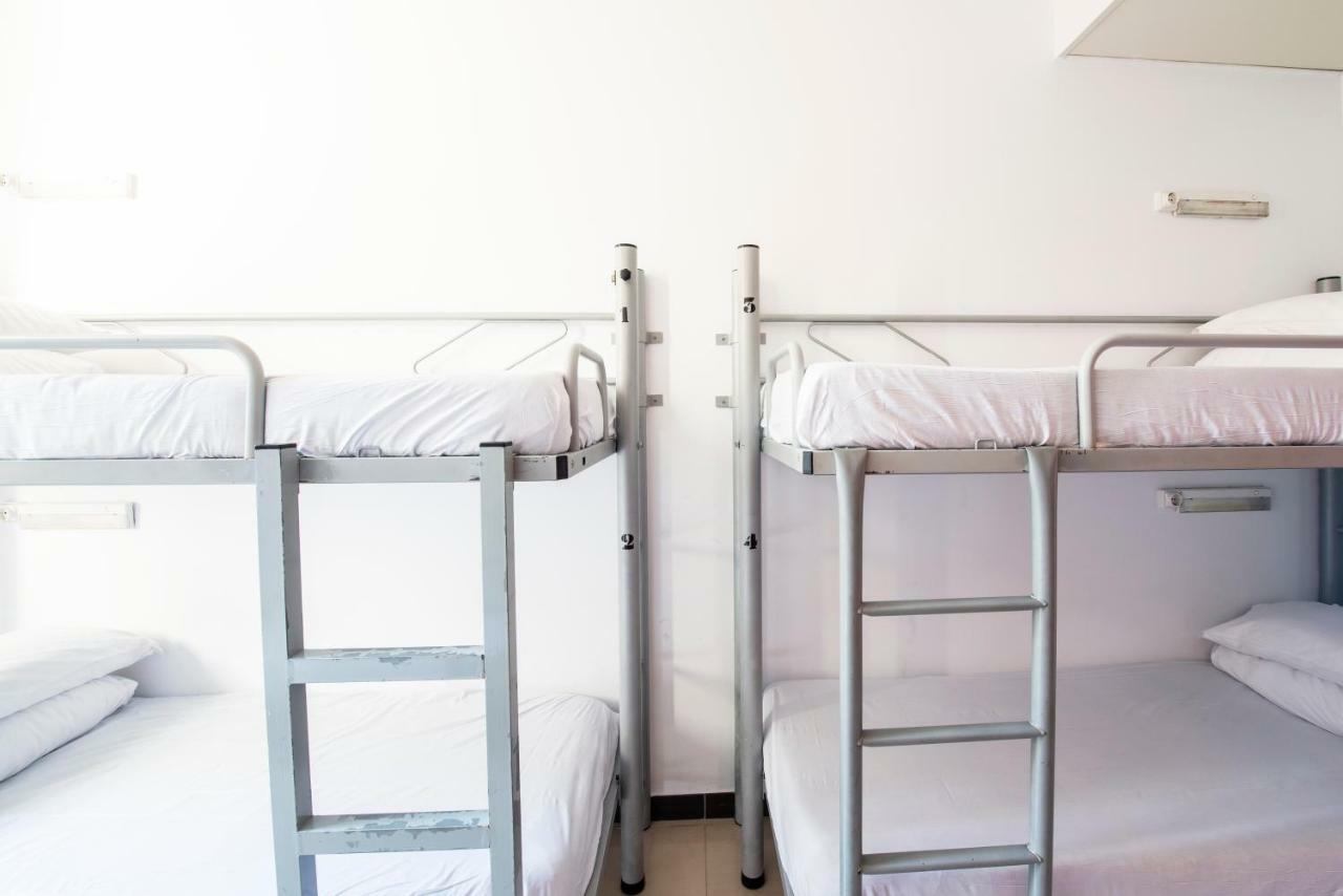 Hostal Safestay Passeig De Gracia (adults Only) *