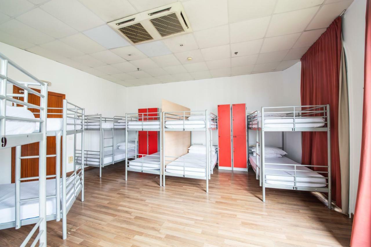 Safestay Passeig De Gracia (adults Only) Hostal Barcelona