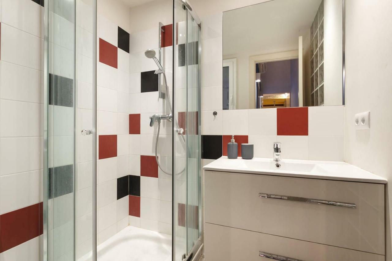 Apartment In Sants