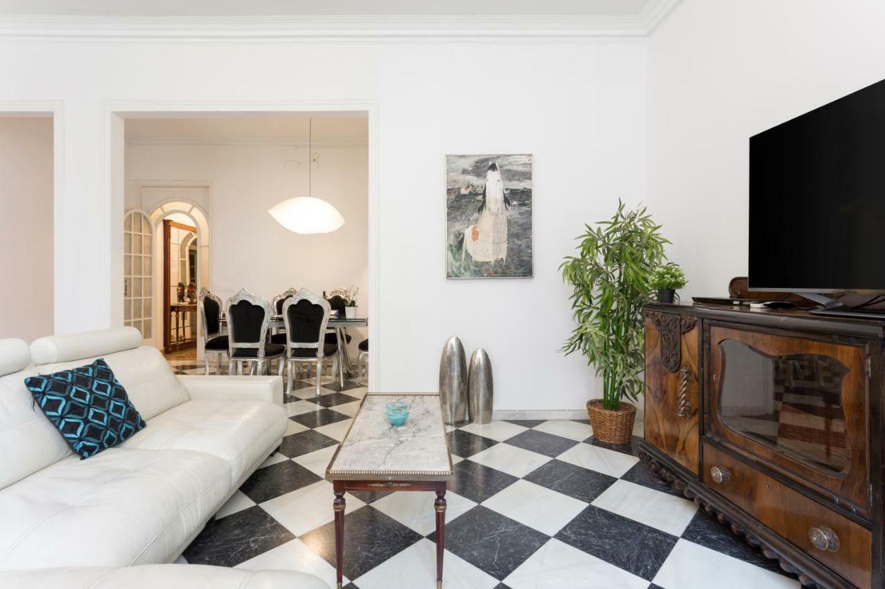 1229 - Awesome Center With Terrace Barcelona