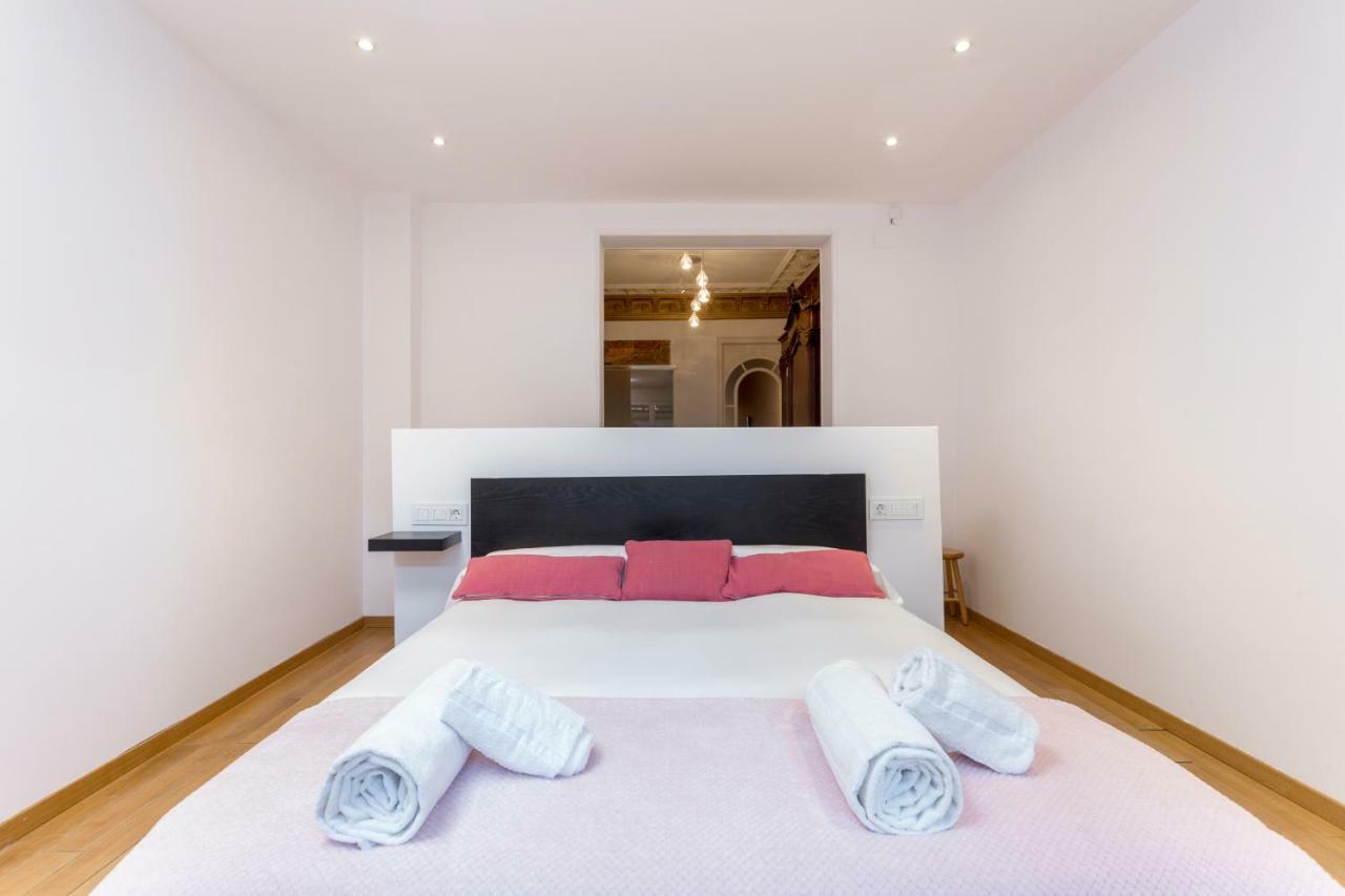 1229 - Awesome Center With Terrace Barcelona