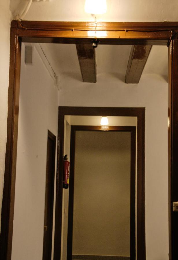 Dragonflybcn Guest house *