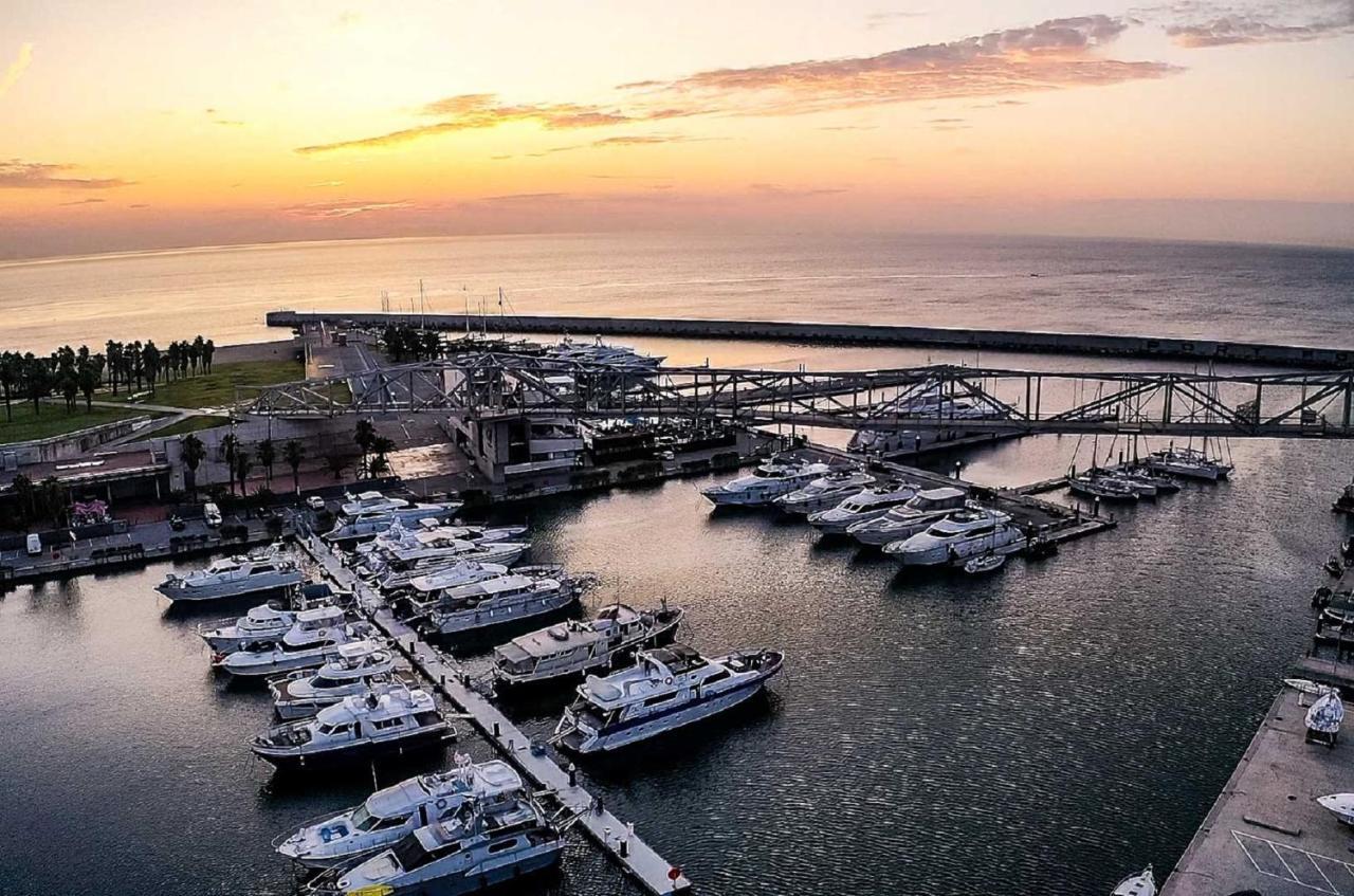 Motor Yacht Boatel * Barcelona