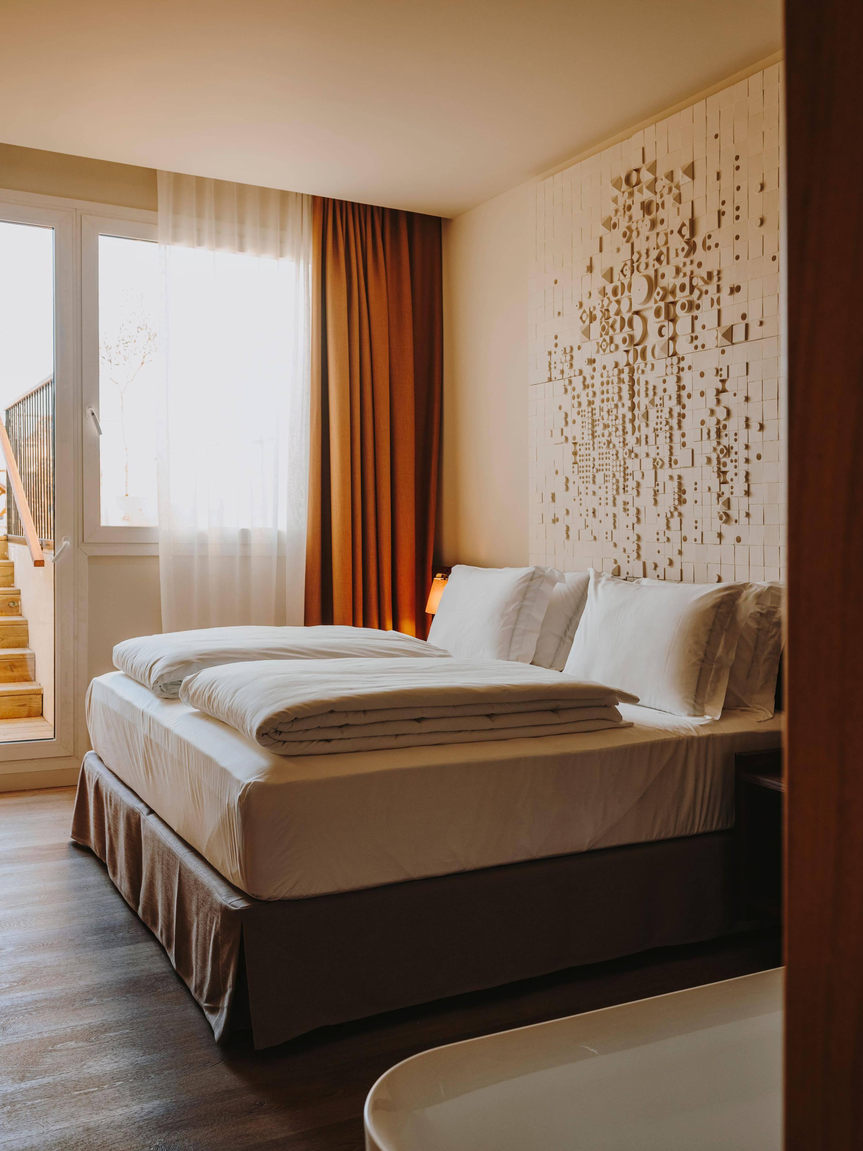 Hotel Condestable 2*