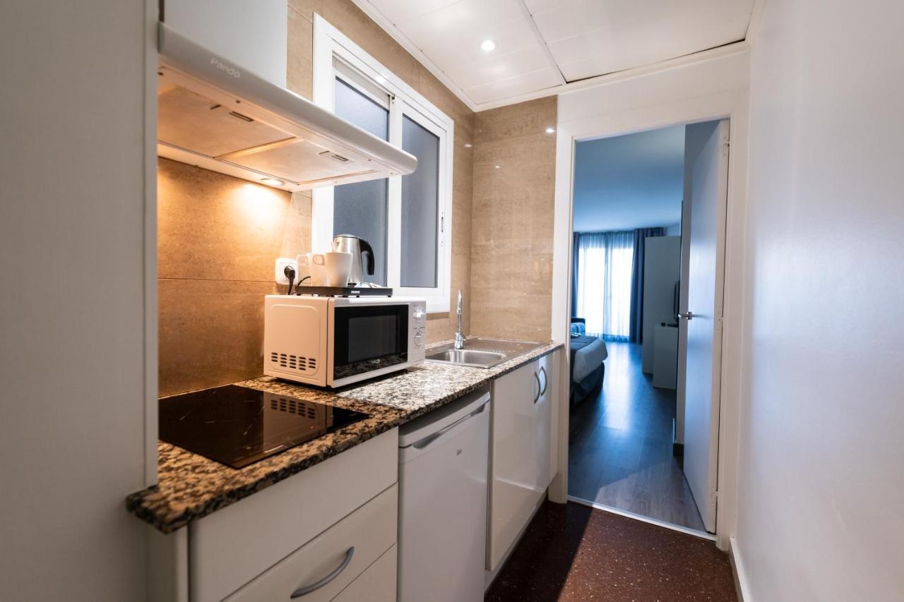 Atenea Calabria Apartahotel Barcelona